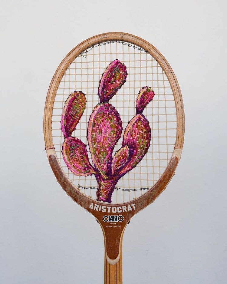 De la broderie sur des raquettes de tennis par Danielle Clough De la broderie sur des raquettes de tennis par Danielle Clough 18 De-la-broderie-sur-des-raquettes-de-tennis-par-Danielle-Clough-18