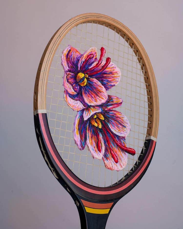 De la broderie sur des raquettes de tennis par Danielle Clough De la broderie sur des raquettes de tennis par Danielle Clough 19 De-la-broderie-sur-des-raquettes-de-tennis-par-Danielle-Clough-19