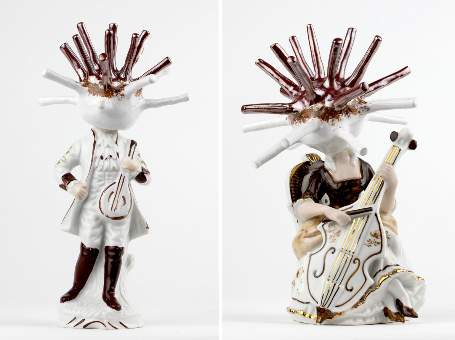 Des figurines satyriques du coronavirus en porcelaine par Chrystl Rijkeboer Des figurines satyriques du coronavirus en porcelaine par Chrystl Rijkeboer 8 Des-figurines-satyriques-du-coronavirus-en-porcelaine-par-Chrystl-Rijkeboer-8