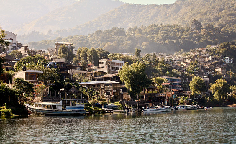 La beauté volcanique du lac Atitlan au Guatemala La beaute volcanique du lac Atitlan au Guatemala 15 La-beaute-volcanique-du-lac-Atitlan-au-Guatemala-15