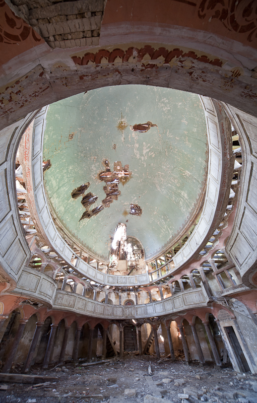 Les ruines de l'église protestante de Zeliszów par Stefaan Beernaert Les ruines de l eglise protestante de Zeliszow par Stefaan Beernaert 7 Les-ruines-de-l-eglise-protestante-de-Zeliszow-par-Stefaan-Beernaert-7