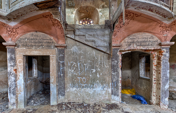 Les ruines de l'église protestante de Zeliszów par Stefaan Beernaert Les ruines de l eglise protestante de Zeliszow par Stefaan Beernaert 8 Les-ruines-de-l-eglise-protestante-de-Zeliszow-par-Stefaan-Beernaert-8