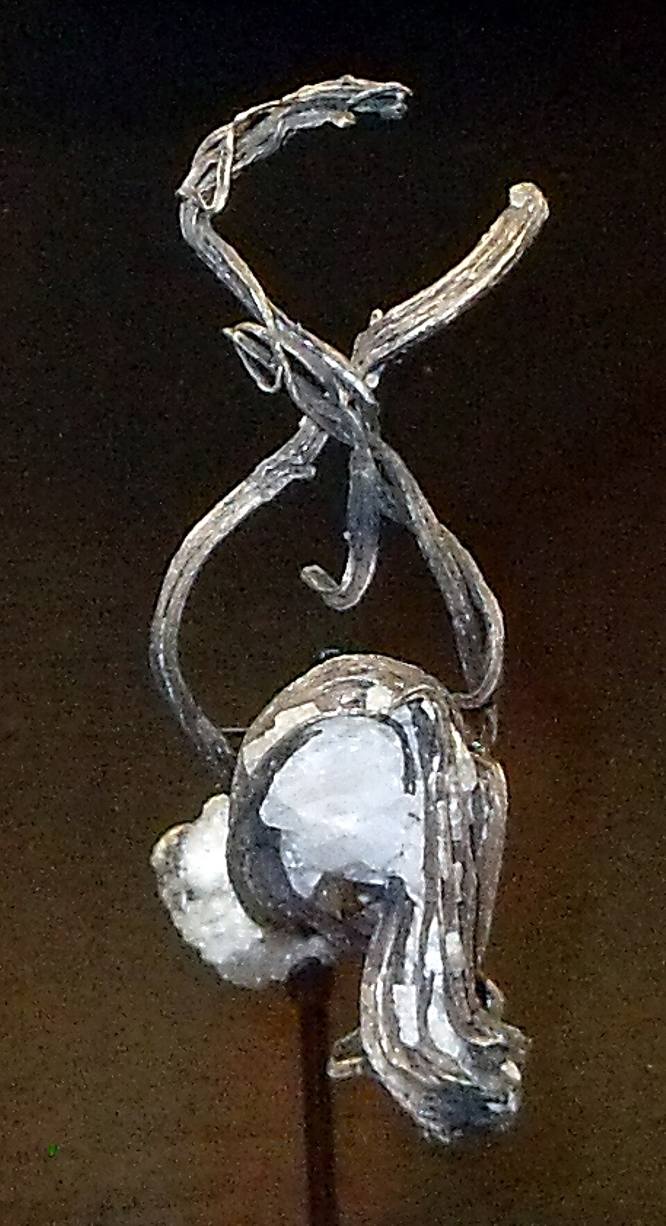 Argent natif provenant de la mine Silver Islet en Ontario Argent natif provenant de la mine Silver Islet en Ontario