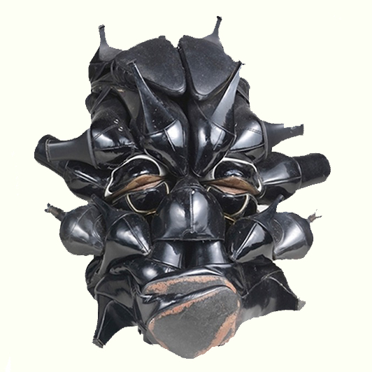 des étonnants masques avec des chaussures par Willie Cole des etonnants masques avec des chaussures par Willie Cole 6 des-etonnants-masques-avec-des-chaussures-par-Willie-Cole-6