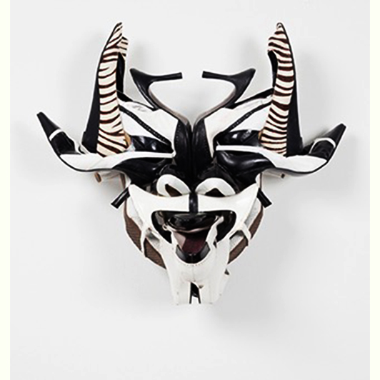 des étonnants masques avec des chaussures par Willie Cole des etonnants masques avec des chaussures par Willie Cole 8 des-etonnants-masques-avec-des-chaussures-par-Willie-Cole-8