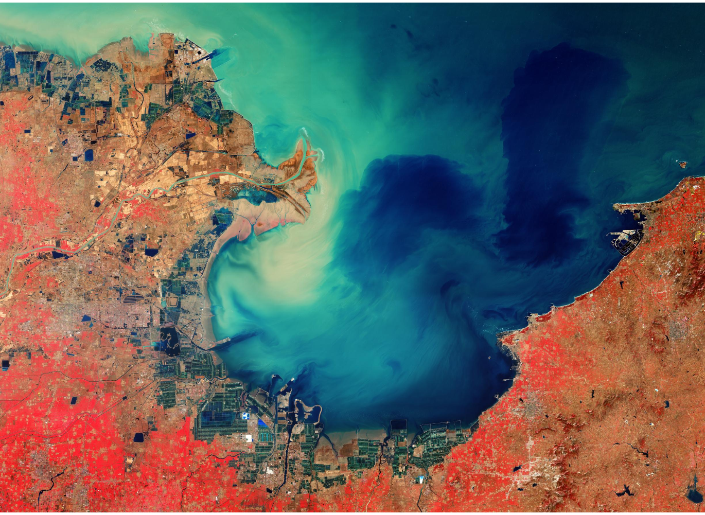 panache de sédiments du fleuve Jaune dans la baie de Laizhou vu par satellite panache de sédiments du fleuve Jaune dans la baie de Laizhou vu par satellite
