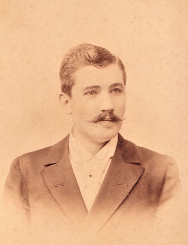 40 portraits d'hommes polonais de la fin du 19eme siècle 40 portraits d hommes polonais de la fin du 19eme siecle 26 40-portraits-d-hommes-polonais-de-la-fin-du-19eme-siecle-26