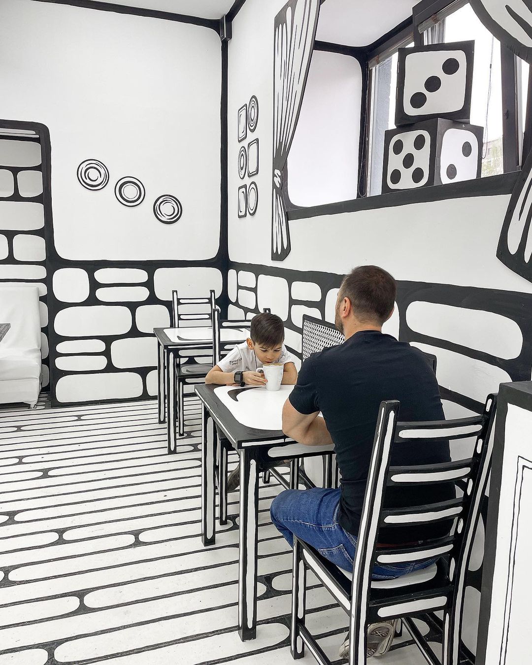 Café Bw - un bar 2D qui donne l'impression d'être dans un dessin animé Cafe Bw un bar 2D qui donne l impression d etre dans un dessin anime 9 Cafe-Bw-un-bar-2D-qui-donne-l-impression-d-etre-dans-un-dessin-anime-9