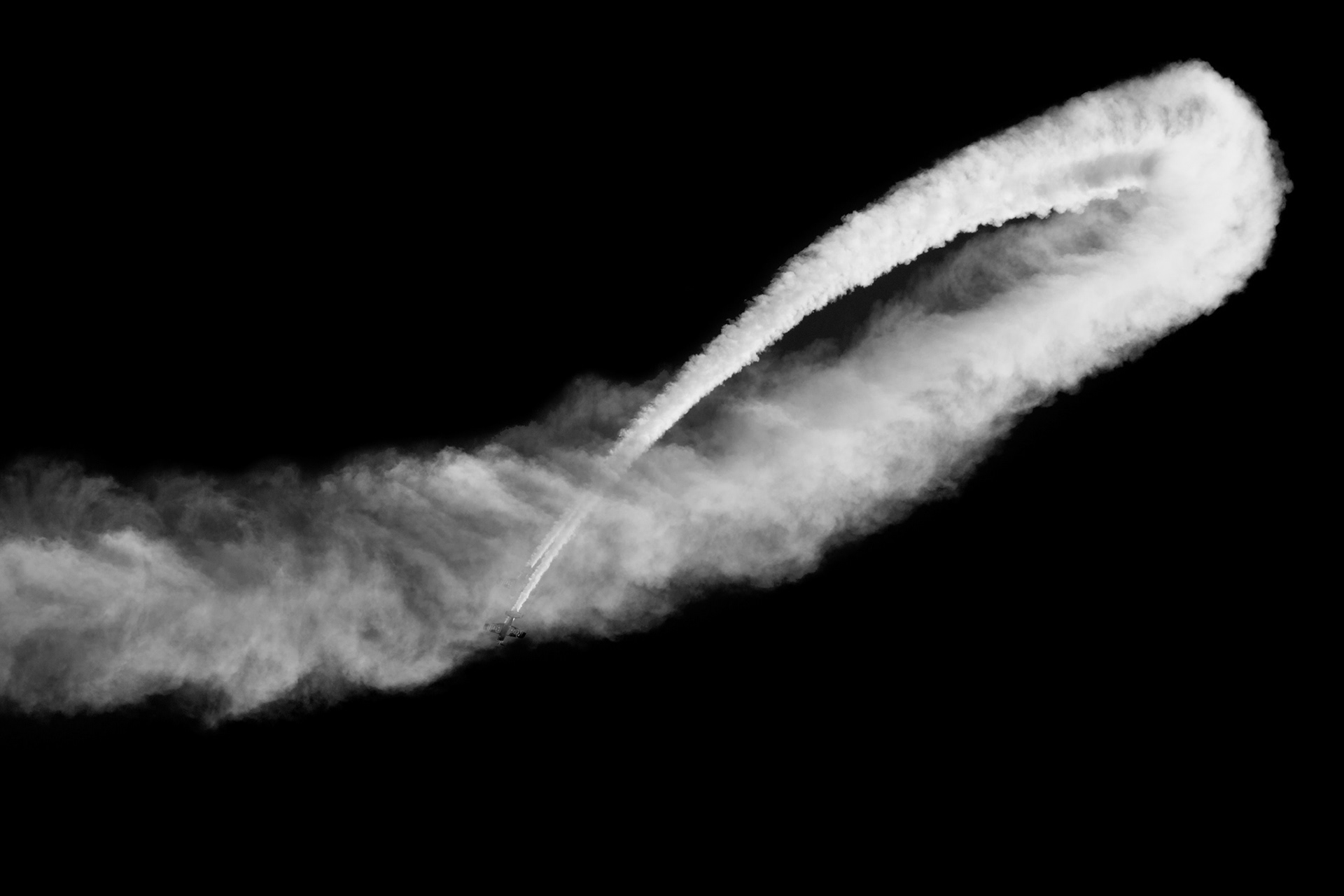 Contrails - quand les avions dessinent avec leurs fumées (chemtrails) Contrails quand les avions dessinent avec leurs fumees chemtrails 6 Contrails-quand-les-avions-dessinent-avec-leurs-fumees-chemtrails-6