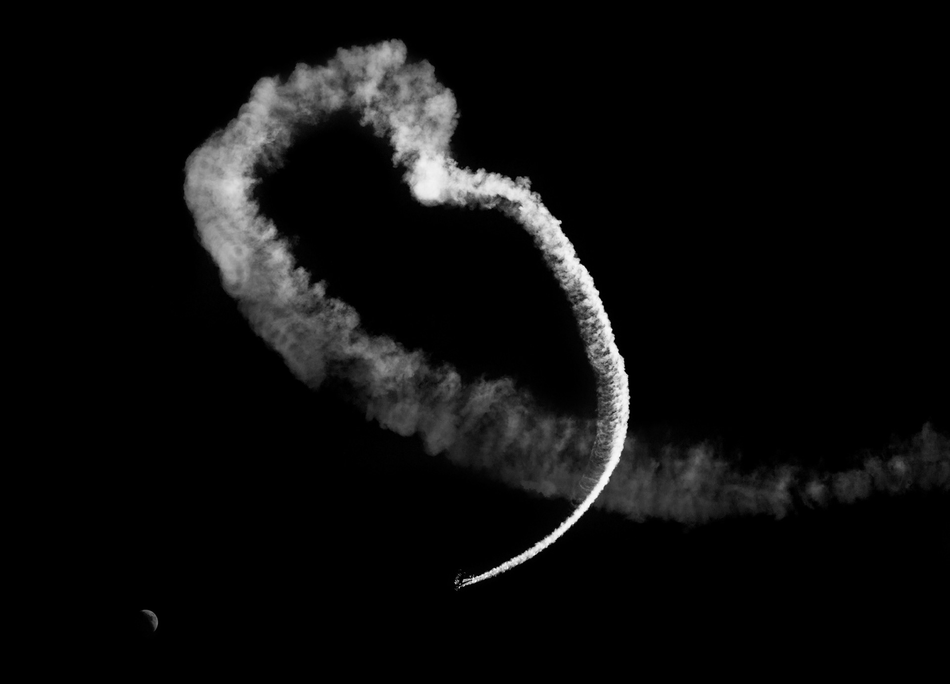 Contrails - quand les avions dessinent avec leurs fumées (chemtrails) Contrails quand les avions dessinent avec leurs fumees chemtrails 8 Contrails-quand-les-avions-dessinent-avec-leurs-fumees-chemtrails-8