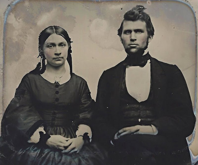 36 portraits de couples du milieu du 19eme siècle Des portraits de couples du milieu du 19eme siecle 1850 1860 1 Des-portraits-de-couples-du-milieu-du-19eme-siecle-1850-1860-1