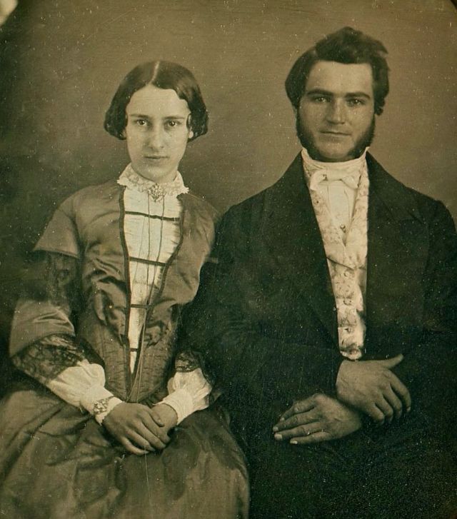 36 portraits de couples du milieu du 19eme siècle Des portraits de couples du milieu du 19eme siecle 1850 1860 13 Des-portraits-de-couples-du-milieu-du-19eme-siecle-1850-1860-13