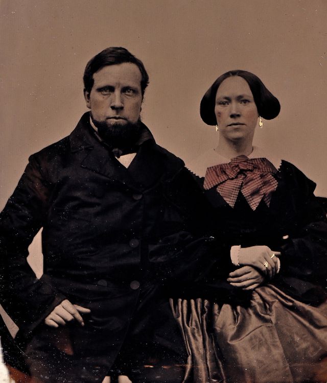 36 portraits de couples du milieu du 19eme siècle Des portraits de couples du milieu du 19eme siecle 1850 1860 19 Des-portraits-de-couples-du-milieu-du-19eme-siecle-1850-1860-19