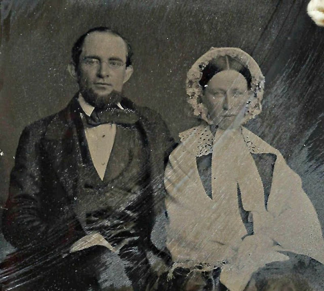 36 portraits de couples du milieu du 19eme siècle Des portraits de couples du milieu du 19eme siecle 1850 1860 33 Des-portraits-de-couples-du-milieu-du-19eme-siecle-1850-1860-33