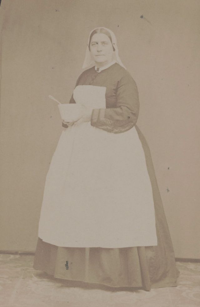 Les anges des champs de bataille: portraits d'infirmières de la guerre de Sécession Les anges des champs de bataille portraits d infirmieres de la guerre de secession 8 Les-anges-des-champs-de-bataille-portraits-d-infirmieres-de-la-guerre-de-secession-8