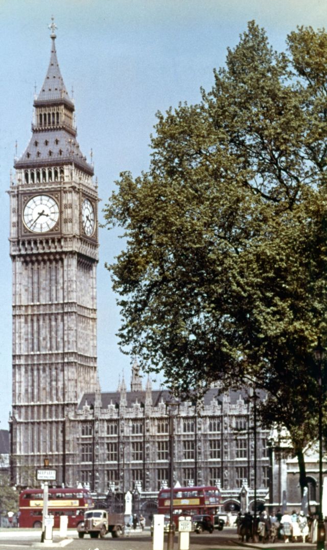 Quelques clichés couleur de la ville de Londres dans les années 1950 Quelques cliches couleur de la ville de Londres dans les annees 1950 25 Quelques-cliches-couleur-de-la-ville-de-Londres-dans-les-annees-1950-25