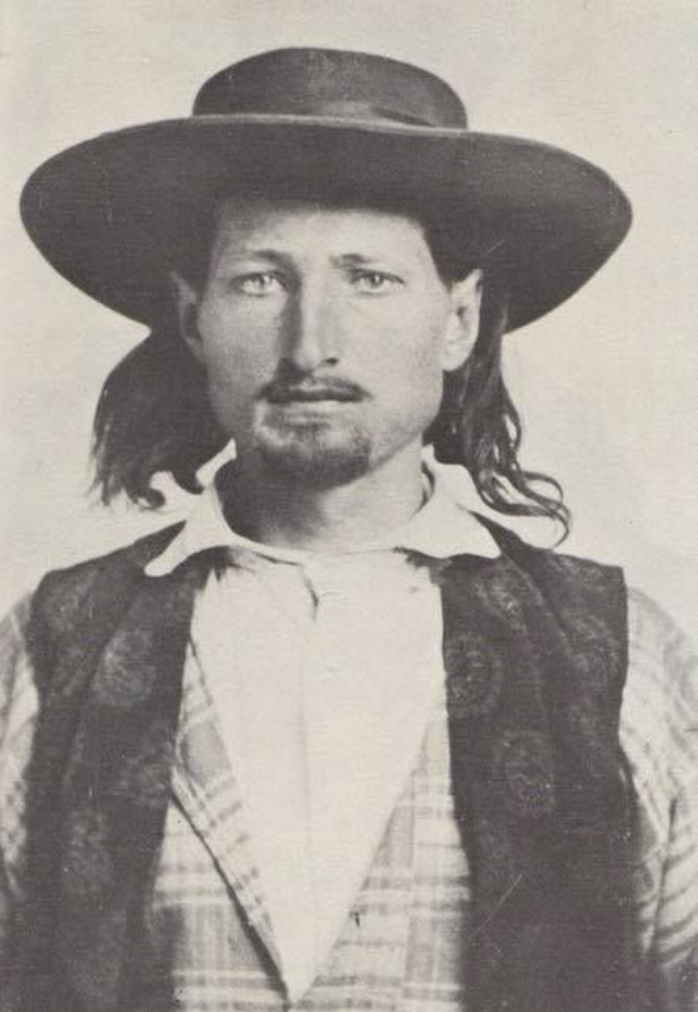 Quelques portraits de Wild Bill Hickok, as de la gâchette du far west Quelques portraits de Wild Bill Hickok as de la gachette du far west 1 Quelques-portraits-de-Wild-Bill-Hickok-as-de-la-gachette-du-far-west-1