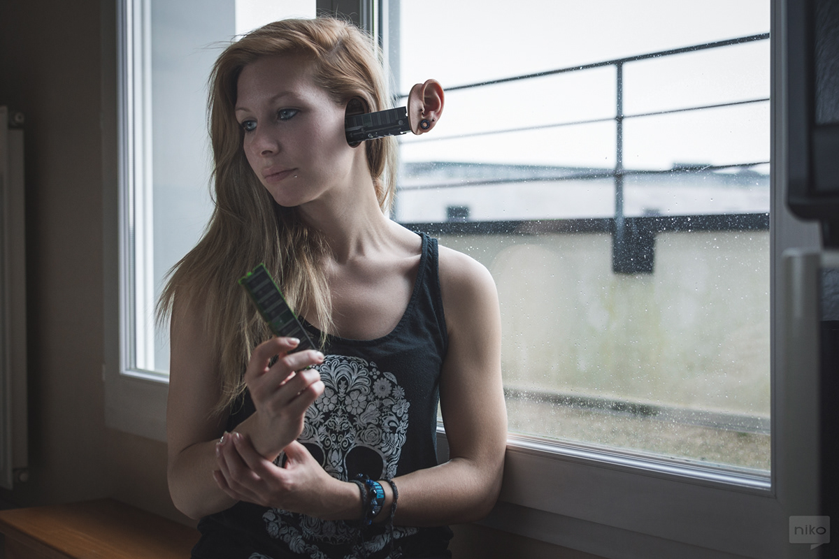 The robot next door - des humains robotisés par Nicolas Bigot The robot next door des humains robotises par Nicolas Bigot 7 The-robot-next-door-des-humains-robotises-par-Nicolas-Bigot-7