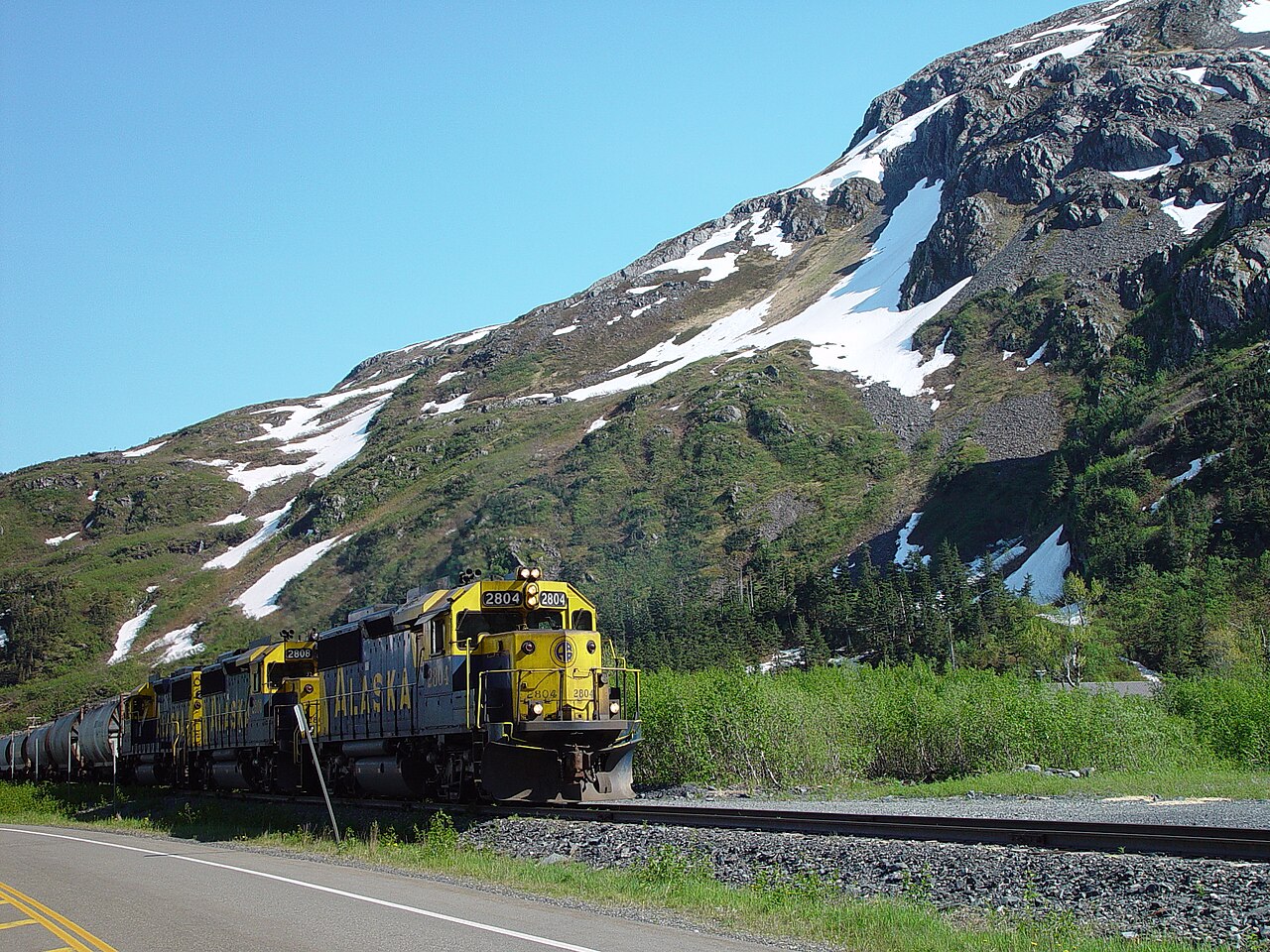 Train de l'Alaska Railroad à Whittier en Alaska Train de l'Alaska Railroad à Whittier en Alaska