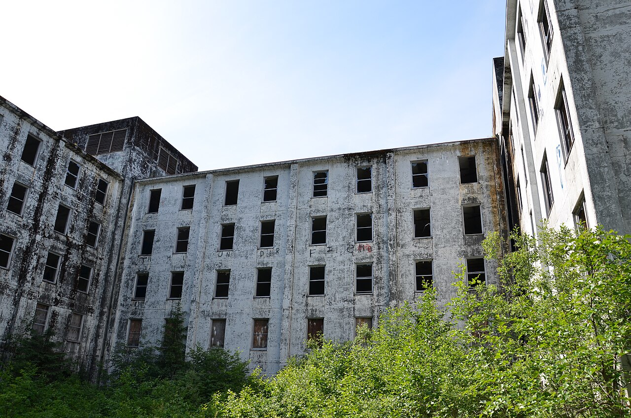 buckner building abandonne whittier alaska Buckner Building abandonné à Whittier en Alaska