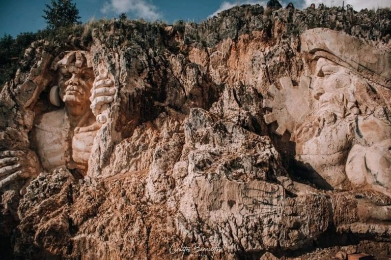 Apukunag Tianan - des sculptures des dieux anciens des Andes Apukunag Tianan des sculptures des dieux anciens des Andes cuzco perou 4 Apukunag-Tianan-des-sculptures-des-dieux-anciens-des-Andes-cuzco-perou-4