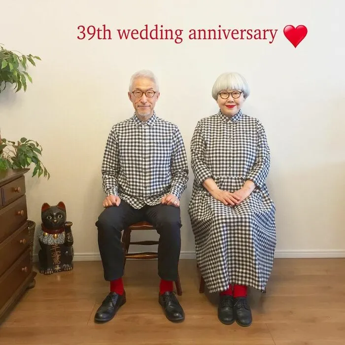 Bon et Pon, ce couple japonais assorti chaque jour depuis de nombreuses années Bon et Pon ce couple japonais assorti chaque jour depuis de nombreuses annees 13 Bon-et-Pon-ce-couple-japonais-assorti-chaque-jour-depuis-de-nombreuses-annees