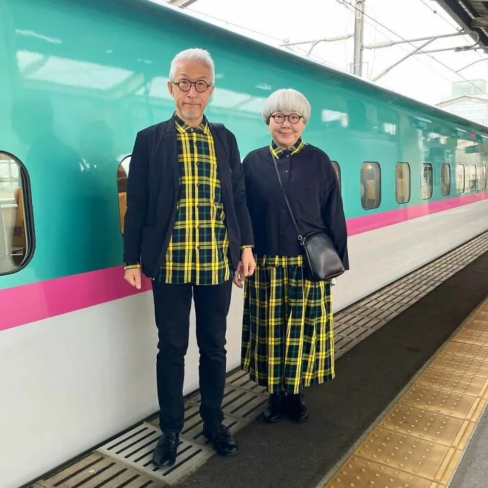 Bon et Pon, ce couple japonais assorti chaque jour depuis de nombreuses années Bon et Pon ce couple japonais assorti chaque jour depuis de nombreuses annees 16 Bon-et-Pon-ce-couple-japonais-assorti-chaque-jour-depuis-de-nombreuses-annees