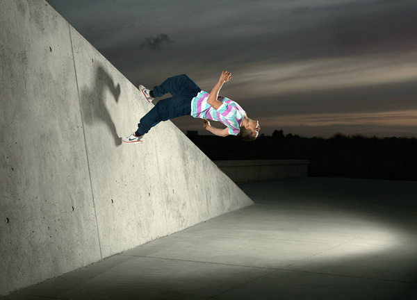 City Surfers - des portraits de freerunners en action par Ken Hermann City Surfers des portraits de freerunners en action par Ken Hermann 4 City-Surfers-des-portraits-de-freerunners-en-action-par-Ken-Hermann-4