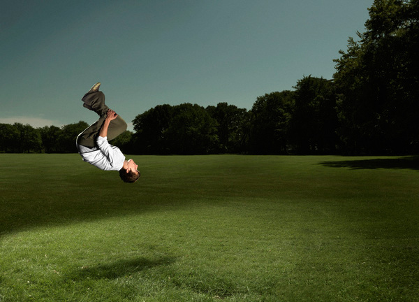 City Surfers - des portraits de freerunners en action par Ken Hermann City Surfers des portraits de freerunners en action par Ken Hermann 7 City-Surfers-des-portraits-de-freerunners-en-action-par-Ken-Hermann-7