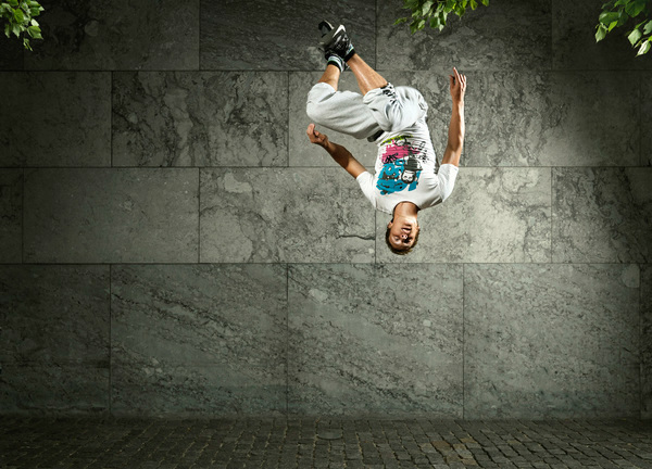 City Surfers - des portraits de freerunners en action par Ken Hermann City Surfers des portraits de freerunners en action par Ken Hermann 8 City-Surfers-des-portraits-de-freerunners-en-action-par-Ken-Hermann-8
