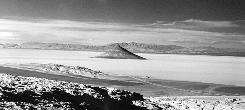 Cono de Arita - la mystérieuse pyramide naturelle du Salar de Arizaro Cono de Arita la mysterieuse pyramide naturelle du Salar de Arizaro 5 Cono-de-Arita-la-mysterieuse-pyramide-naturelle-du-Salar-de-Arizaro-5