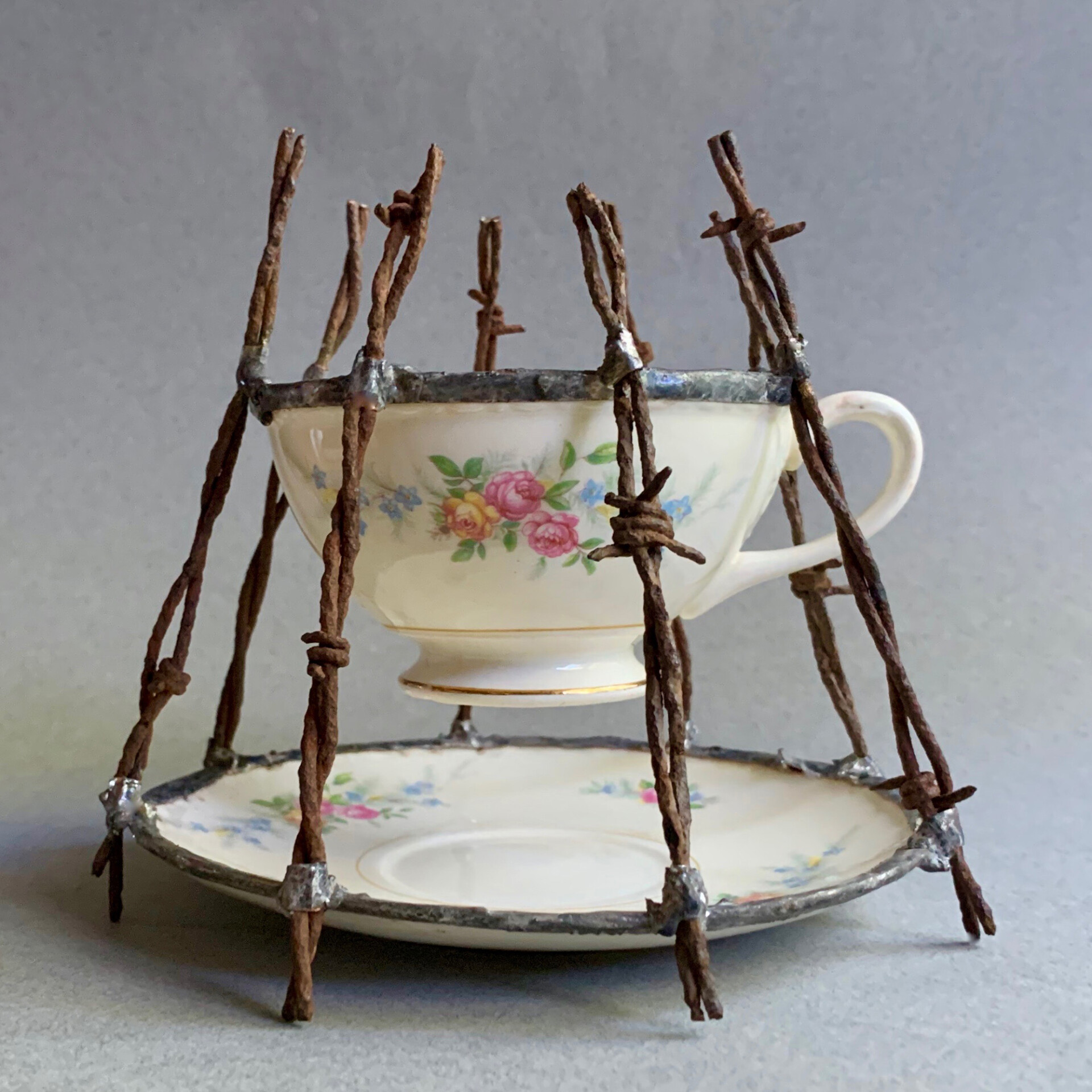 De nouvelles réparations de porcelaines cassées par Glen Taylor De nouvelles reparations de porcelaines cassees par Glen Taylor 6 De-nouvelles-reparations-de-porcelaines-cassees-par-Glen-Taylor-6