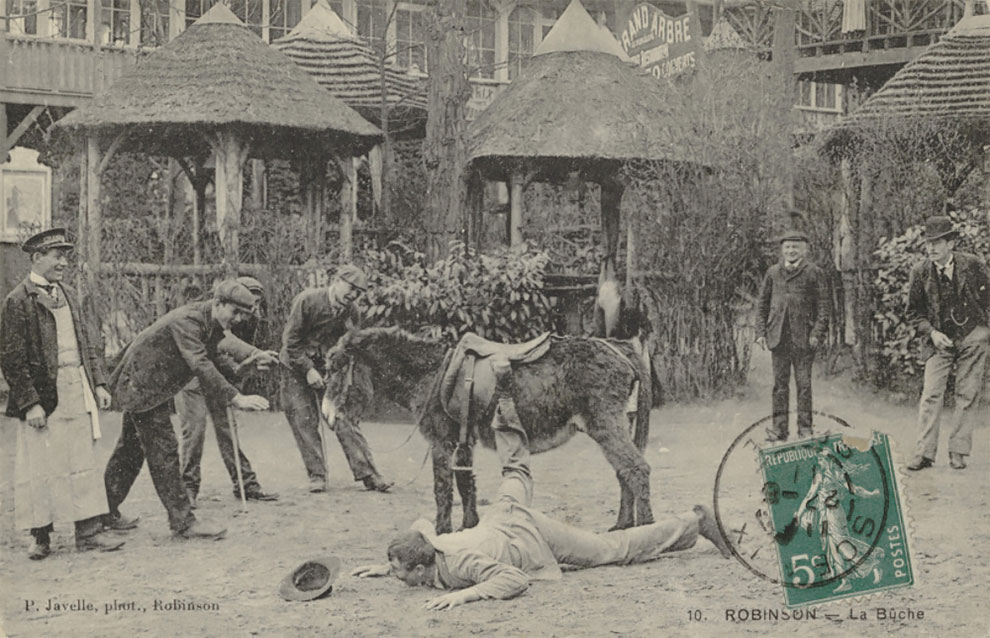 Des gens tombant des ânes dans des cartes postales vintage de Le Plessis-Robinson Des gens tombant des anes dans des cartes postales vintage de Le Plessis Robinson 3 Des-gens-tombant-des-anes-dans-des-cartes-postales-vintage-de-Le-Plessis-Robinson-3