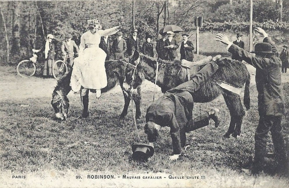 Des gens tombant des ânes dans des cartes postales vintage de Le Plessis-Robinson Des gens tombant des anes dans des cartes postales vintage de Le Plessis Robinson 7 Des-gens-tombant-des-anes-dans-des-cartes-postales-vintage-de-Le-Plessis-Robinson-7