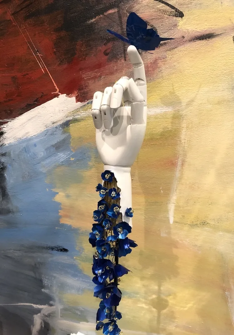 Des papillons s'échappent des cadres dans les sculptures de Vincent Salvo Des papillons s echappent des cadres dans les sculptures de Vincent Salvo 6 Des-papillons-s-echappent-des-cadres-dans-les-sculptures-de-Vincent-Salvo-6