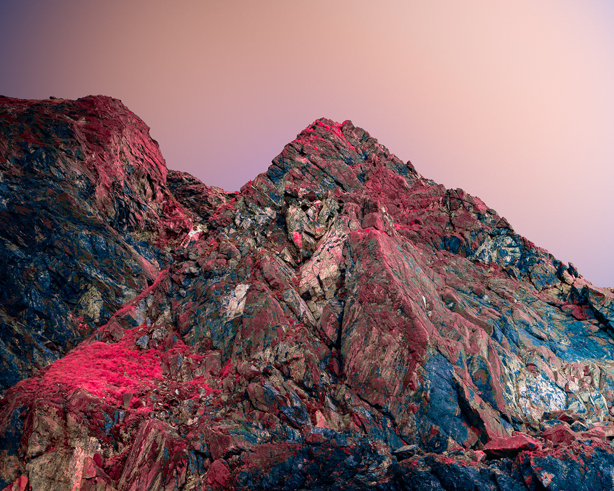 Kynance - les rochers volcaniques surréalistes de Tom Leighton Kynance les rochers volcaniques surrealistes de Tom Leighton 3 Kynance-les-rochers-volcaniques-surrealistes-de-Tom-Leighton-3