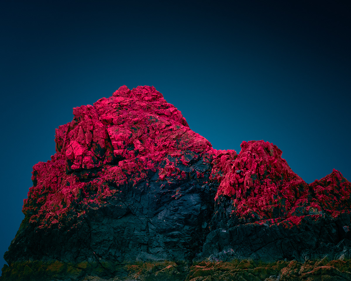 Kynance - les rochers volcaniques surréalistes de Tom Leighton Kynance les rochers volcaniques surrealistes de Tom Leighton 4 Kynance-les-rochers-volcaniques-surrealistes-de-Tom-Leighton-4