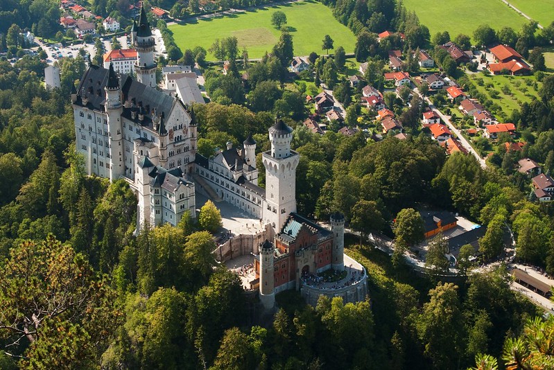 Le château de Neuschwanstein , un château de conte de fée pour de vrai Le chateau de Neuschwanstein un chateau de conte de fee pour de vrai walt disney 2 Le-chateau-de-Neuschwanstein-un-chateau-de-conte-de-fee-pour-de-vrai-walt-disney-2