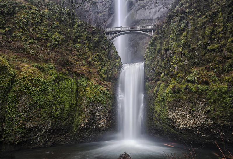 Multnomah Falls - les magnifiques chutes de Multnomah dans l'Oregon Multnomah Falls les magnifiques chutes de Multnomah dans l Oregon 5 Multnomah-Falls-les-magnifiques-chutes-de-Multnomah-dans-l-Oregon-5