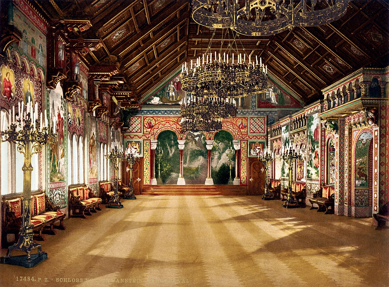 Salle des chanteurs à l’intérieur du château de Neuschwanstein Salle des chanteurs à l’intérieur du château de Neuschwanstein