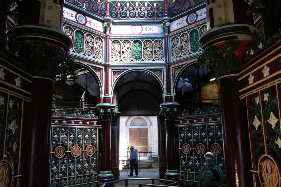 Crossness Pumping Station, la spectaculaire cathédrale des égouts de Londres the octagon crossness pumping station The Octagon et les décors en fonte de Crossness Pumping Station