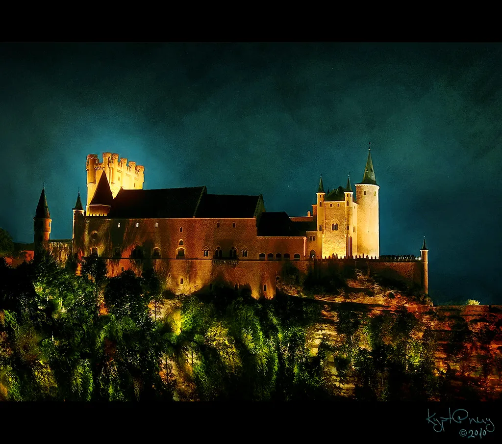 Le majestueux Alcazar de Ségovie Le majestueux Alcazar de Segovie chateau espagne 12 Le-majestueux-Alcazar-de-Segovie-chateau-espagne