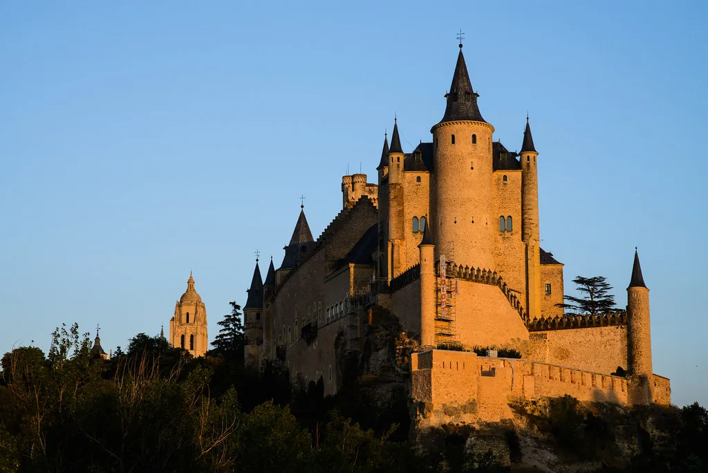 Le majestueux Alcazar de Ségovie Le majestueux Alcazar de Segovie chateau espagne 3 Le-majestueux-Alcazar-de-Segovie-chateau-espagne