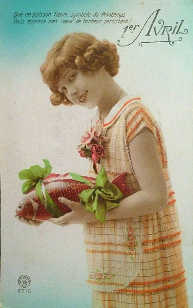 30 cartes postales de petites filles avec un poisson d'avril du début du XXeme siècle 30 cartes postales de petites filles avec un poisson davril du debut du XXeme siecle 3 30-cartes-postales-de-petites-filles-avec-un-poisson-davril-du-debut-du-XXeme-siecle
