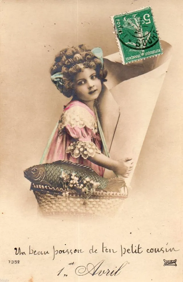 30 cartes postales de petites filles avec un poisson d'avril du début du XXeme siècle 30 cartes postales de petites filles avec un poisson davril du debut du XXeme siecle 8 30-cartes-postales-de-petites-filles-avec-un-poisson-davril-du-debut-du-XXeme-siecle