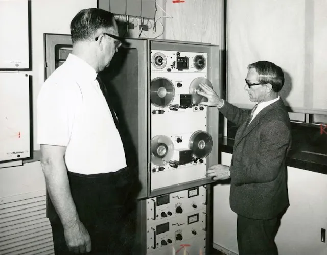 30 photos de bureaux dans les années 70 et 80 30 photos de bureaux dans les annees 70 et 80 melbourne australie 18 30-photos-de-bureaux-dans-les-annees-70-et-80-melbourne-australie