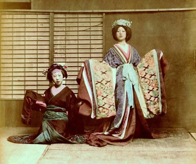33 japonaises en kimono de la fin du 19ème et du début du 20ème siècles en couleurs 33 japonaises en kimono de la fin du 19eme et du debut du 20eme siecles en couleurs 1 33 japonaises en kimono de la fin du 19eme et du debut du 20eme siecles en couleurs 1