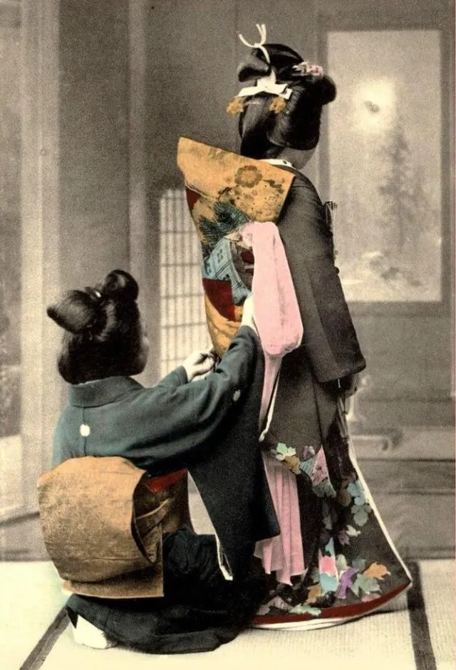 33 japonaises en kimono de la fin du 19ème et du début du 20ème siècles en couleurs 33 japonaises en kimono de la fin du 19eme et du debut du 20eme siecles en couleurs 3 33 japonaises en kimono de la fin du 19eme et du debut du 20eme siecles en couleurs 3