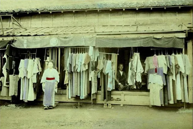 33 japonaises en kimono de la fin du 19ème et du début du 20ème siècles en couleurs 33 japonaises en kimono de la fin du 19eme et du debut du 20eme siecles en couleurs 32 33 japonaises en kimono de la fin du 19eme et du debut du 20eme siecles en couleurs 32