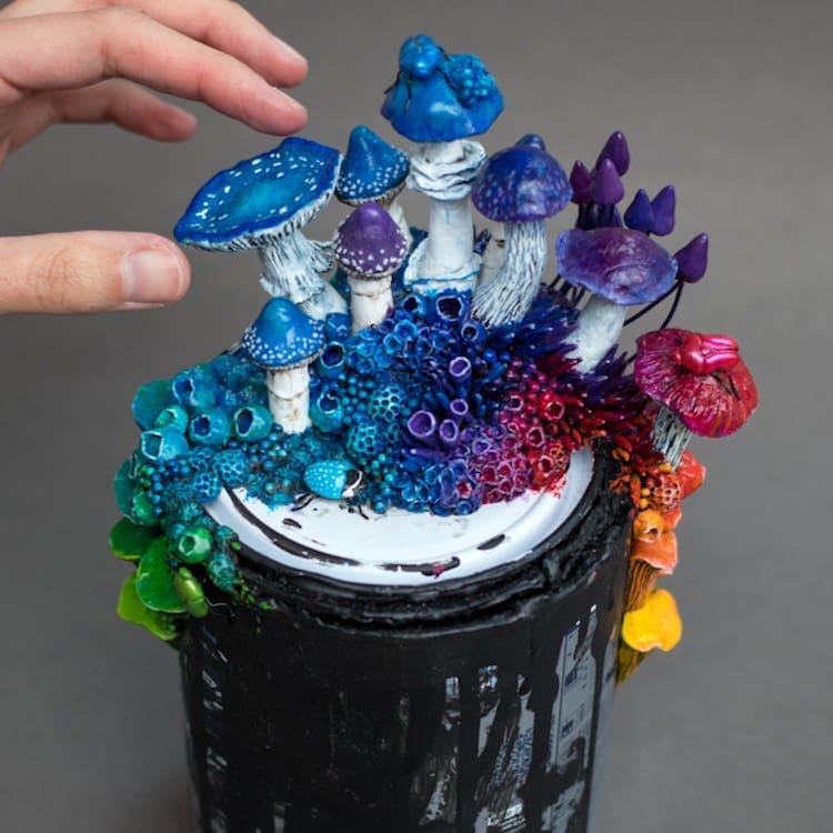 La nature reprend ses droits sur les déchets : les écosystèmes coralliens de Stéphanie Kilgast La transformation de dechets en ecosysteme par Stephanie Kilgast 9 La-transformation-de-dechets-en-ecosysteme-par-Stephanie-Kilgast-9